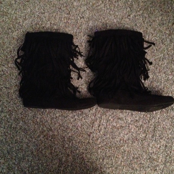 Short Fringe boots