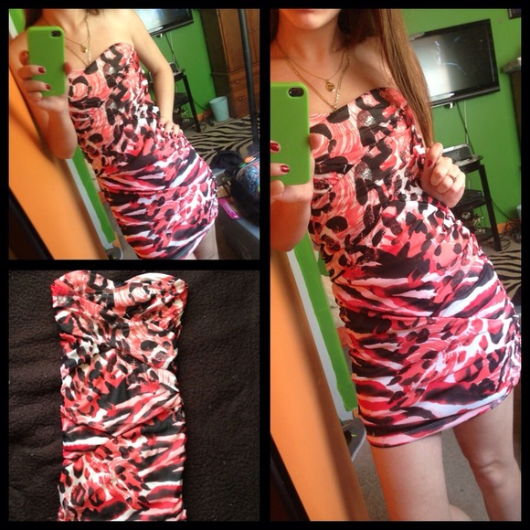 Black & Peach/Orange w/ Ruching on Sides