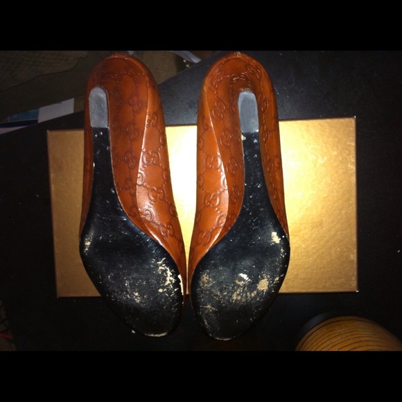 🌟🌟 Sold in bundle 🌟Authentic Gucci Wedge pumps - Picture 4 of 4