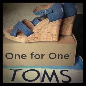 TOMS "Sofie" Strappy Wedge - Size 8 - Worn Once!