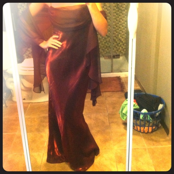 Red velvet prom dress