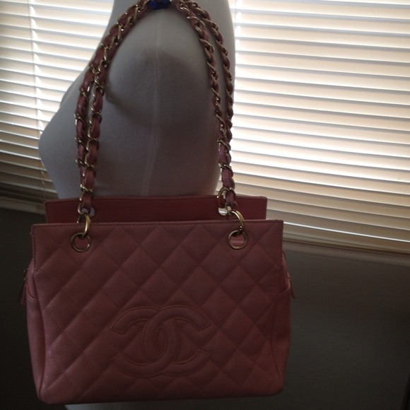 Authentic Chanel Pink Caviar Petite Shopper Tote - Picture 4 of 4