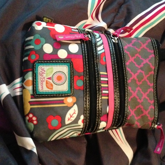 Lilly bloom over the shoulder bag!