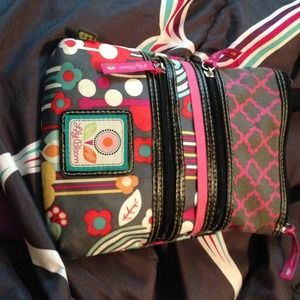 Lilly bloom over the shoulder bag!