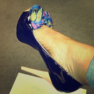 Chinese laundry shoes 8.5 never worn