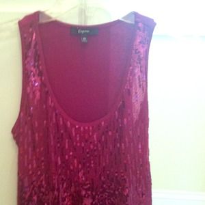Burgundy sequined top!! Perfect for a nice out!