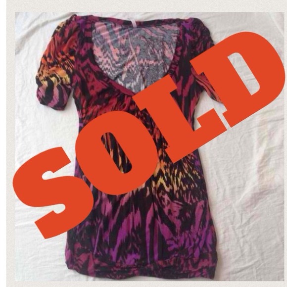 Cute patterned top! Size XL!