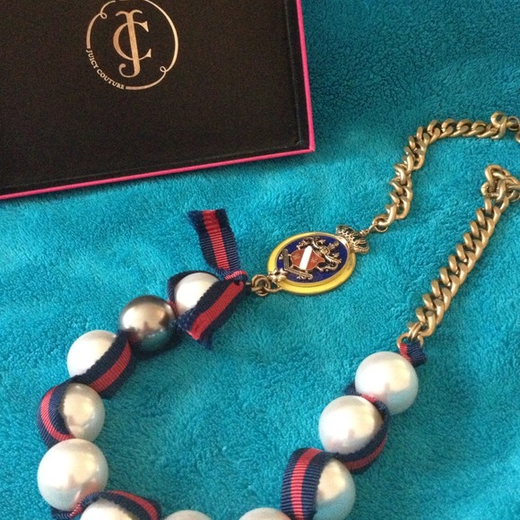 Juicy Couture Lovely Necklace