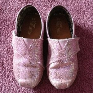 ⛔Sold in bundle⛔ Light Pink sparkle Toms
