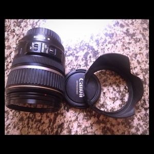 Canon EFS 17-85mm 4-5.6 IS lens