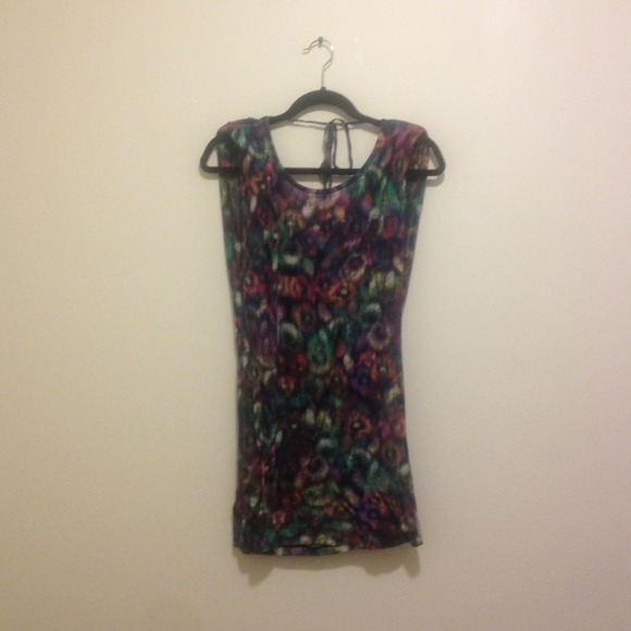 ⬇REDUCED⬇ Armani Exchange Purple Print Top - Picture 1 of 3