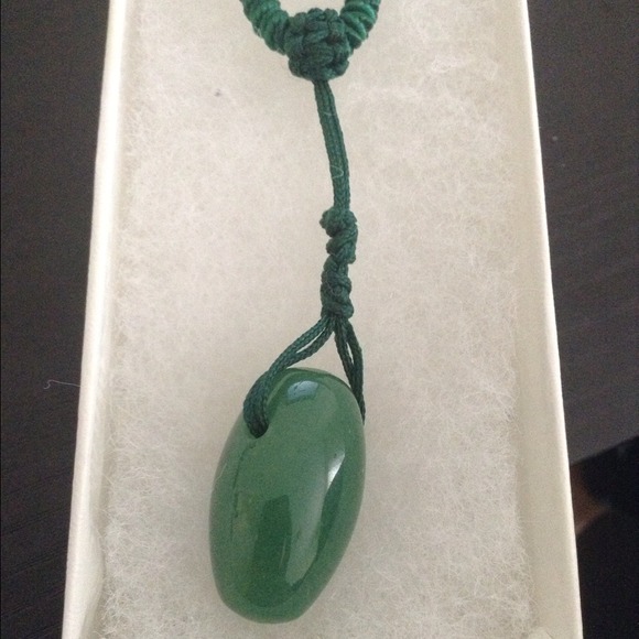 Thread Necklace - Picture 3 of 4