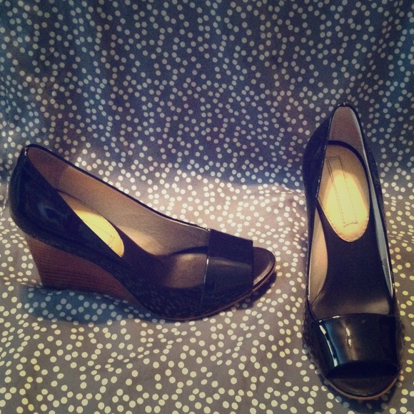 Banana Republic deep chocolate brown wedge