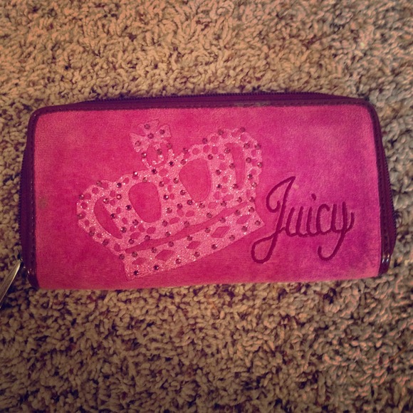 JUICY WALLET 🚫SOLD🚫