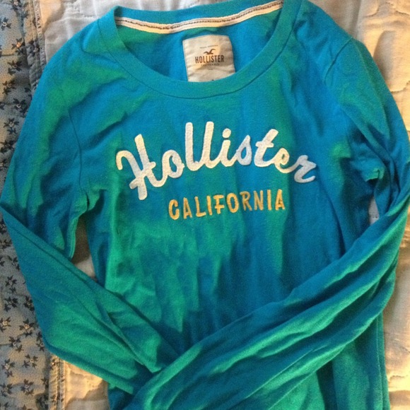 🔴TRADED🔴Blue hollister shirt