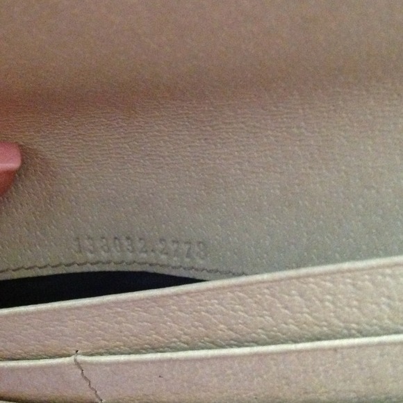 Gucci suede wallet - Picture 4 of 4