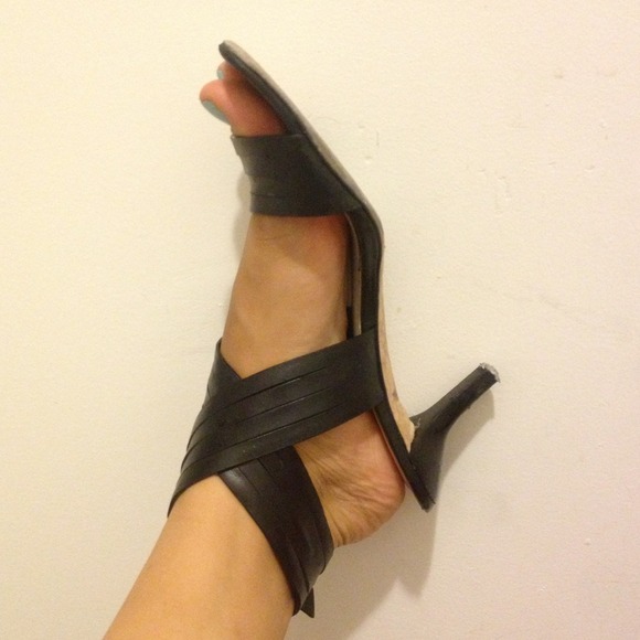 SOLD - Via Spiga Kitten Heel Wrap Sandals - Picture 3 of 4