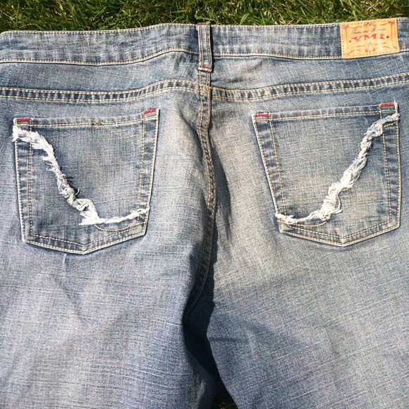 🚫donated🚫 - Picture 3 of 4