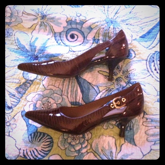 Circa Joan & David Heels
