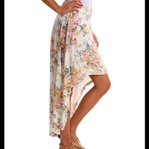 ♡Host Pick 10.04♡ Billabong floral high-low skirt
