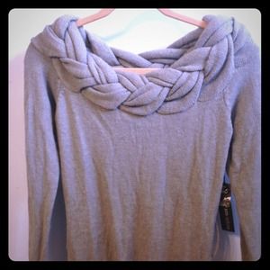 🎁❤️BUNDLED❤️🎁Braided neck gray sweater