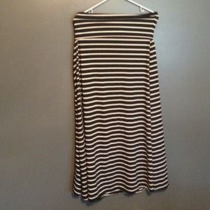 Black & white maxi skirt