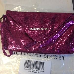Pink sparkle clutch!