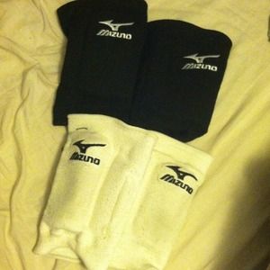 black volleyball knee pads