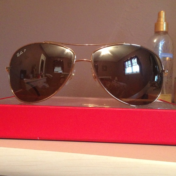 🚫SOLD 🚫RayBan Polarized Aviator Sunglasses