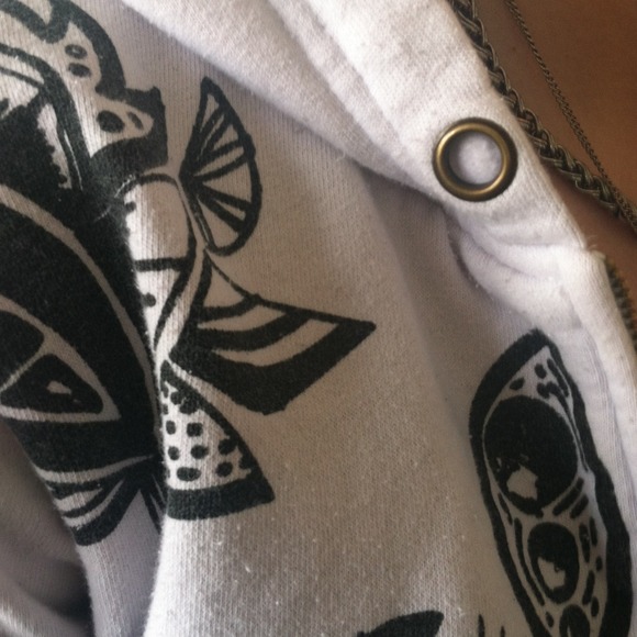 🚫Donated🚫 - Picture 3 of 4