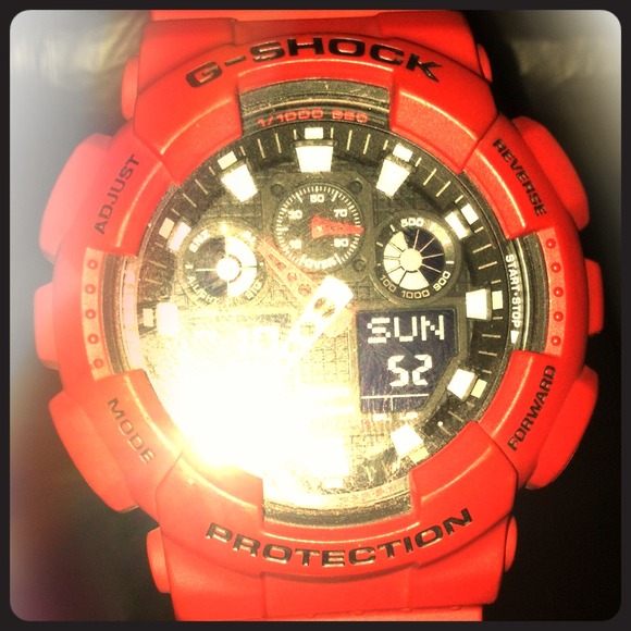 Red G-Shock (Limited Edition) - Picture 1 of 1
