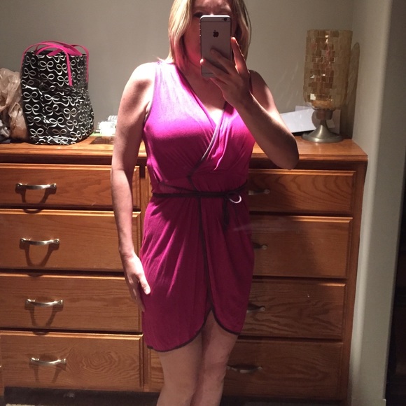 Dress - Picture 4 of 4