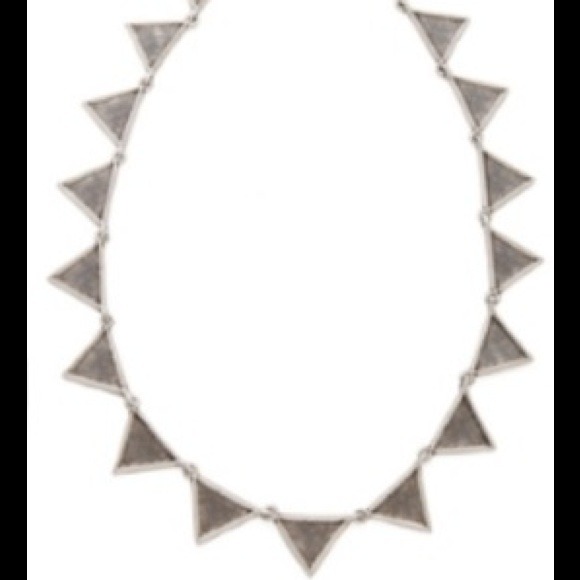 Crosshatched triangle Collar necklace