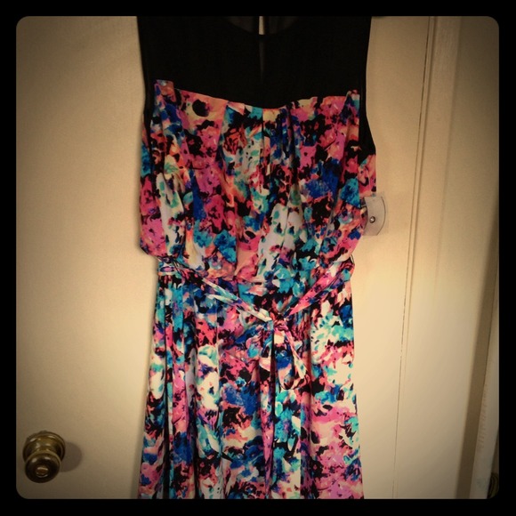 SOLD! ADORABLE MultiColor Dress