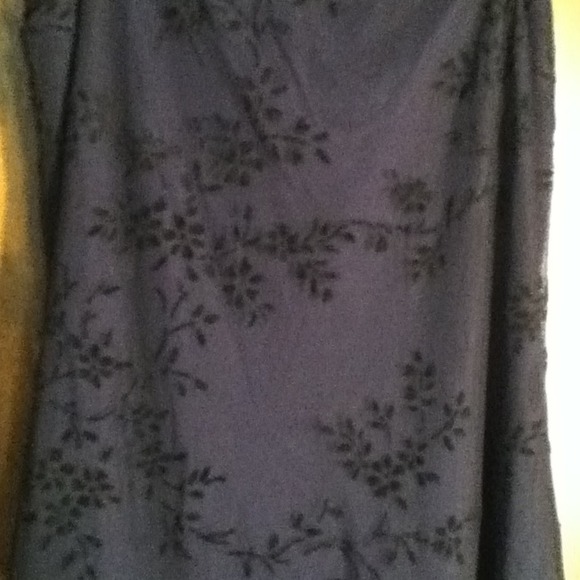 Dress - Picture 2 of 4