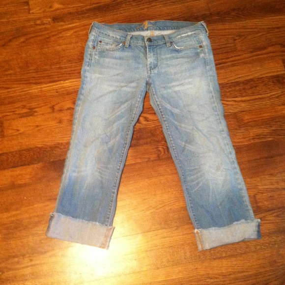 Denim Capri - Picture 2 of 3