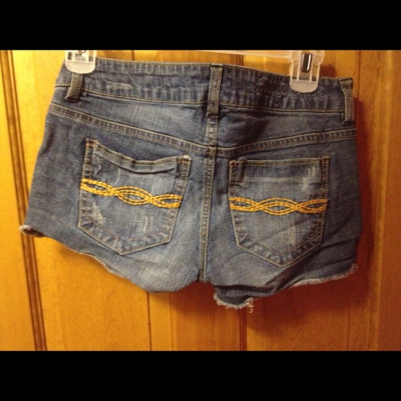 shorts - Picture 3 of 3