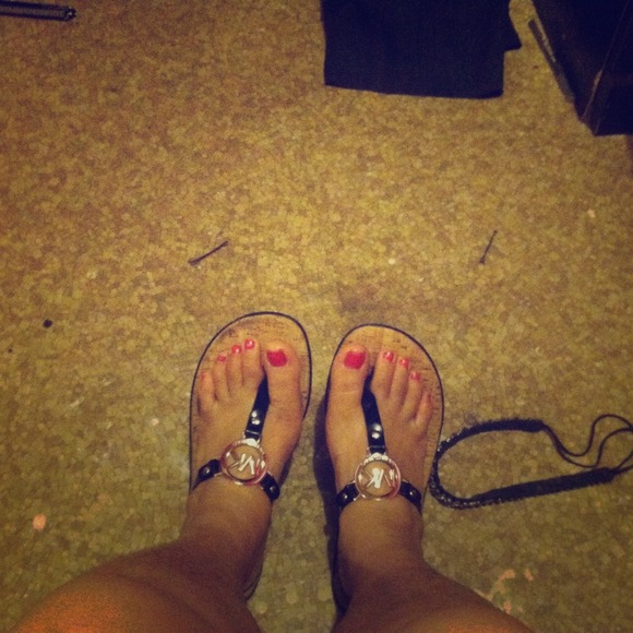 Mk sandals