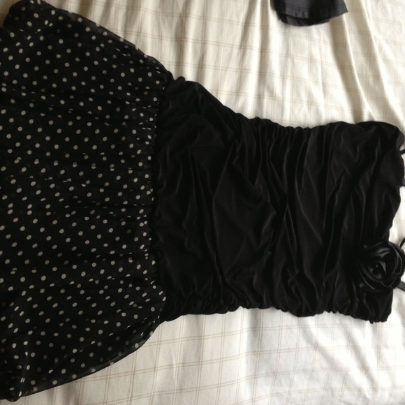 Dress 😊😍 - Picture 3 of 3