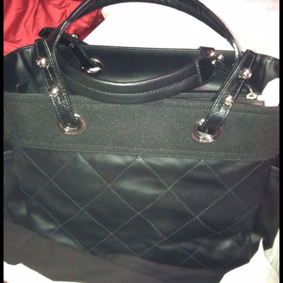 Chanel Large Tote - Picture 3 of 4