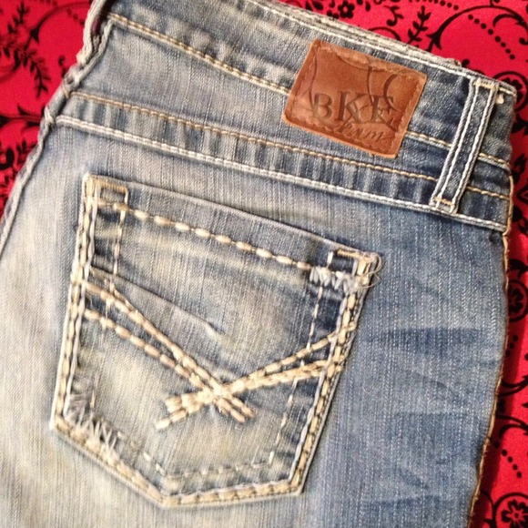 *SOLD* to @jillybean0712 - Picture 2 of 4