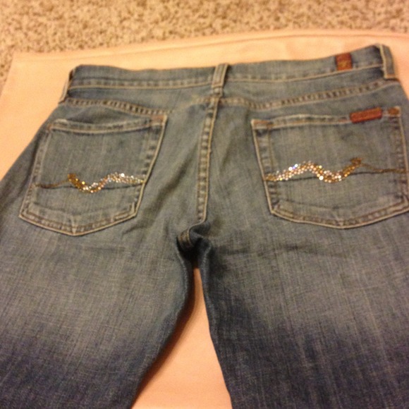 Adorable sparkle detail cropped 7 jeans