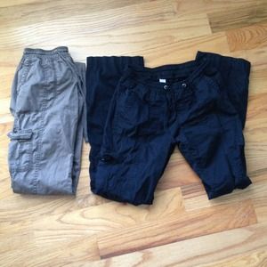 Super comfy old navy cargo pants! Size XS