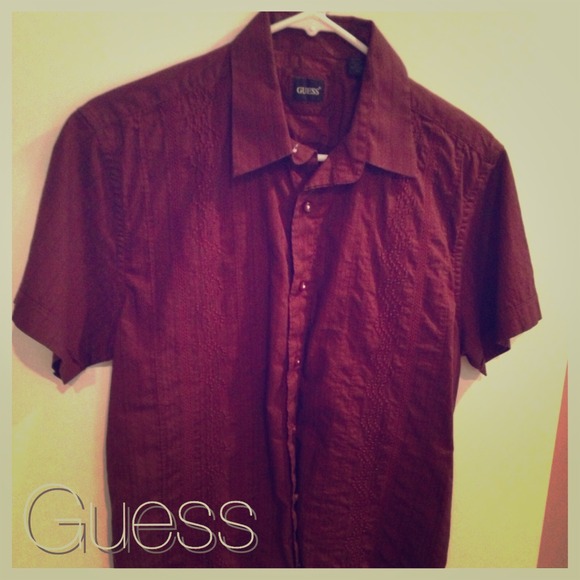 Men's guess shirt