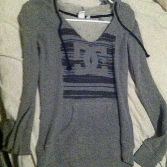 Dc pull over hoodie