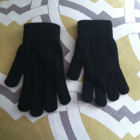 Black gloves