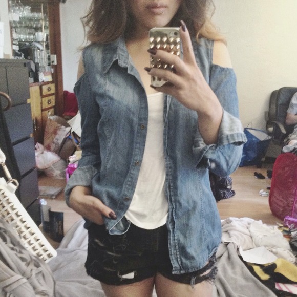 ❌📦 SOLD -- Forever 21 Blue Cut-Out Shoulder Top M