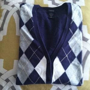 IZOD sweater