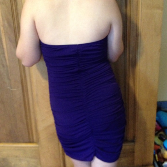 Dress - Picture 2 of 4