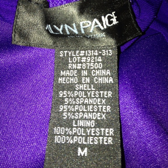 Dress - Picture 4 of 4